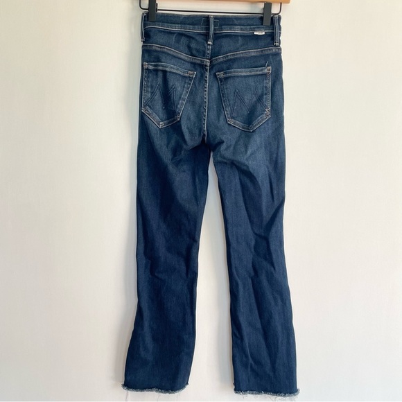 MOTHER The Insider Crop Step Fray Bootcut Jeans Home Movies Denim Size 24 - Picture 4 of 14